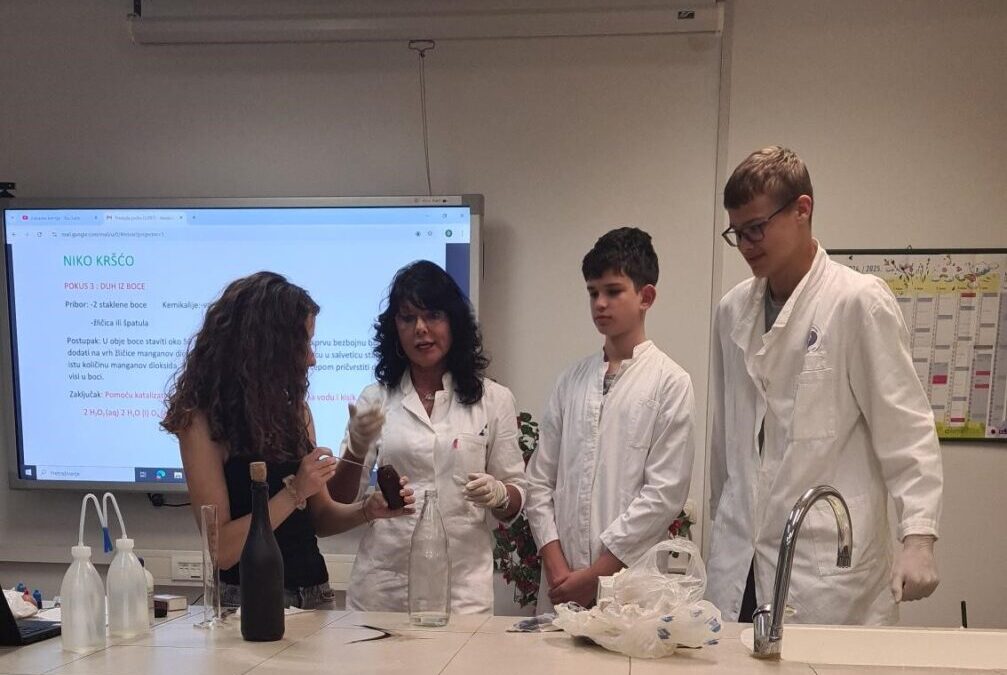 DAN ŠKOLE: RADIONICA RAZIGRANA KEMIJA